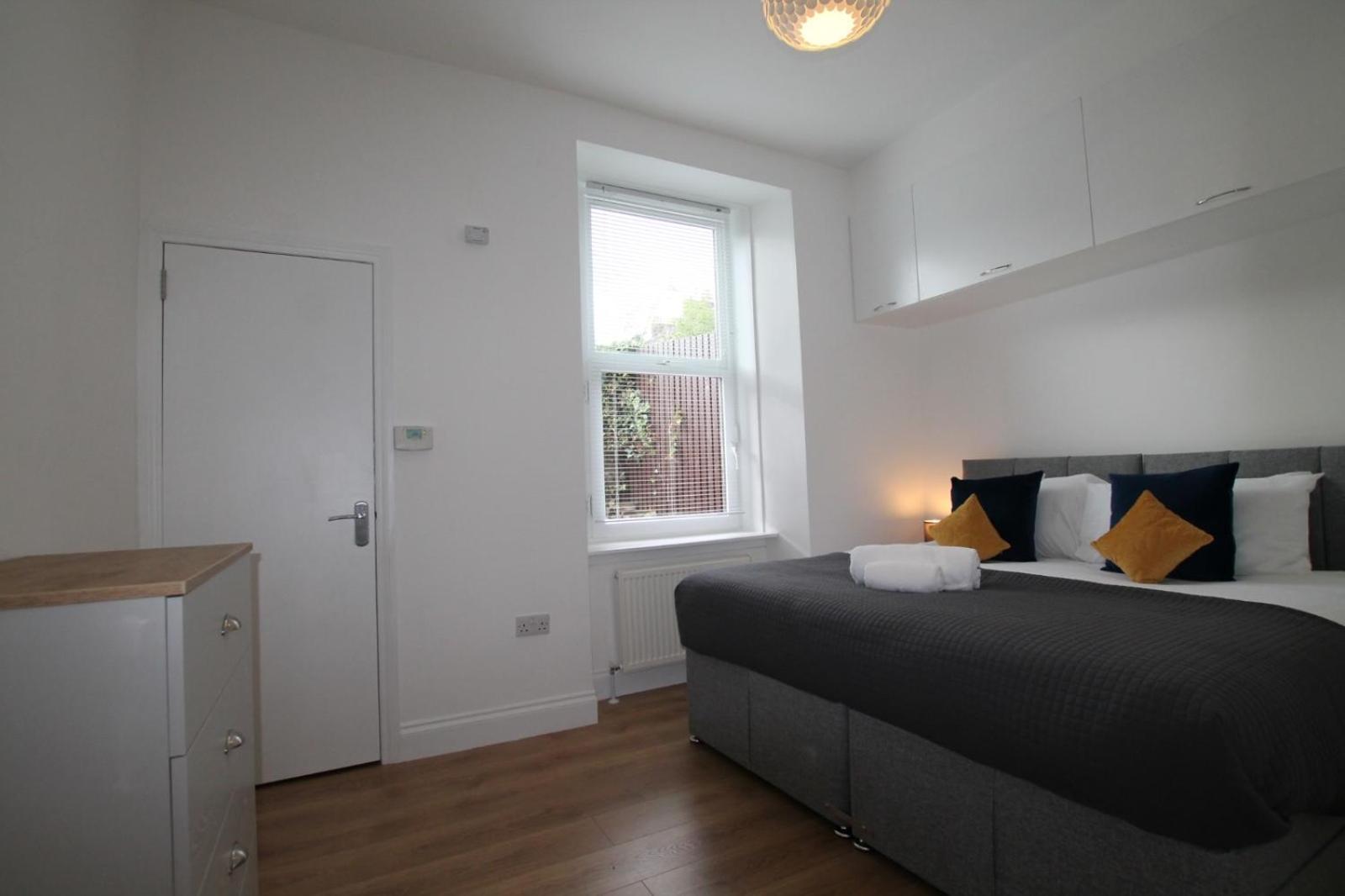 Superb One Bedroom Apartment In Dundee Kültér fotó