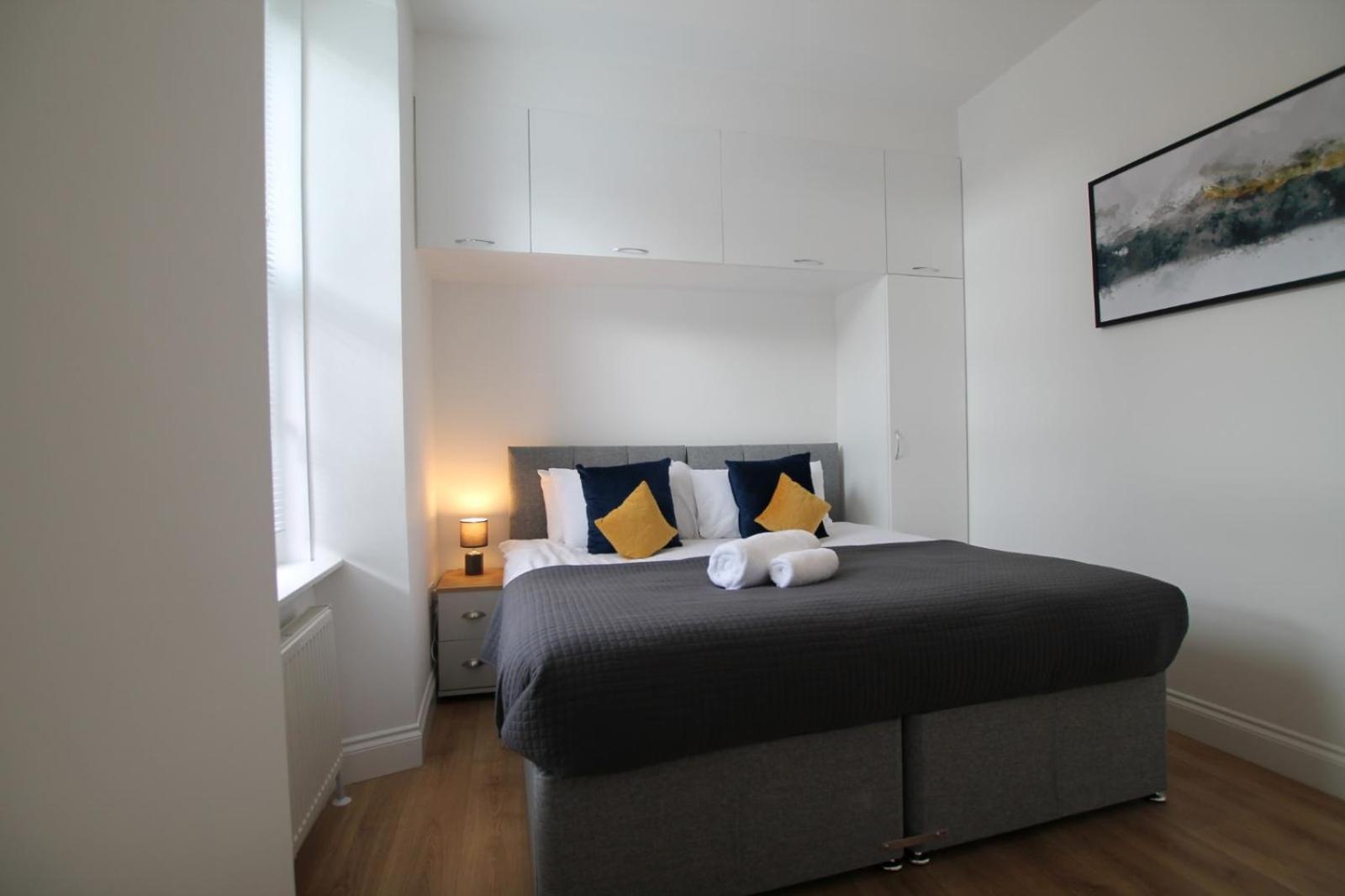 Superb One Bedroom Apartment In Dundee Kültér fotó